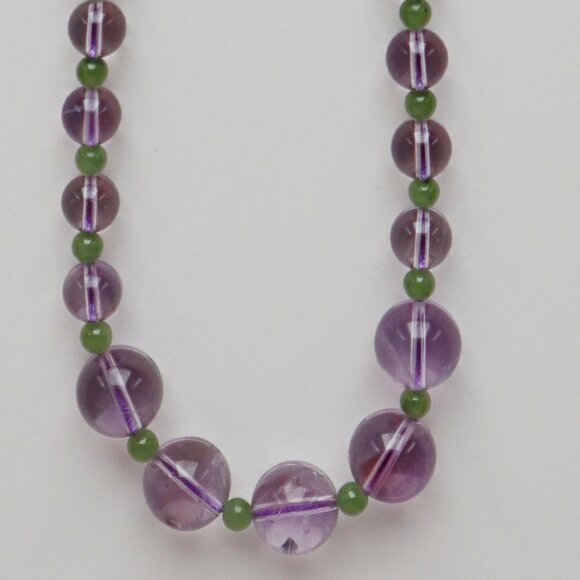Handmade Natural Crystal Necklace | Amethyst 💜 & Jade 💚 - Picture 2 of 4